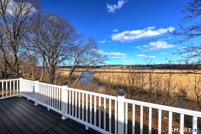 206 Bridgeview Place, Stratford, CT 06614