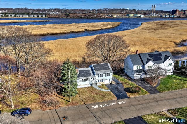 206 Bridgeview Place, Stratford, CT 06614