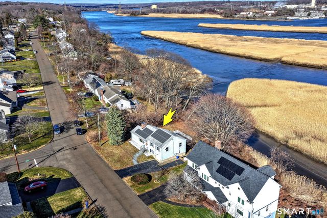 206 Bridgeview Place, Stratford, CT 06614