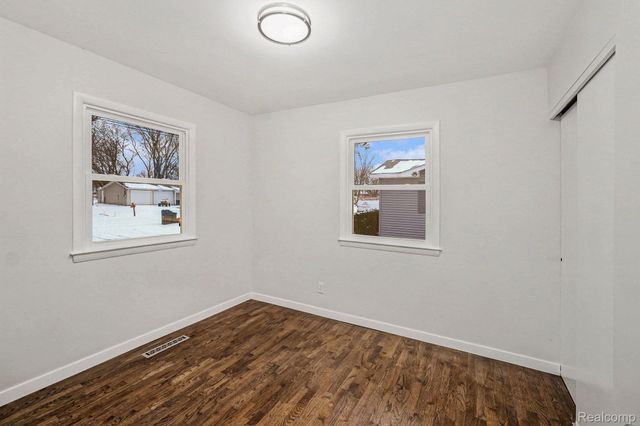 4223 KEENE Drive, Burton, MI 48439