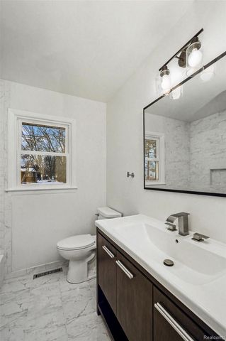 4223 KEENE Drive, Burton, MI 48439