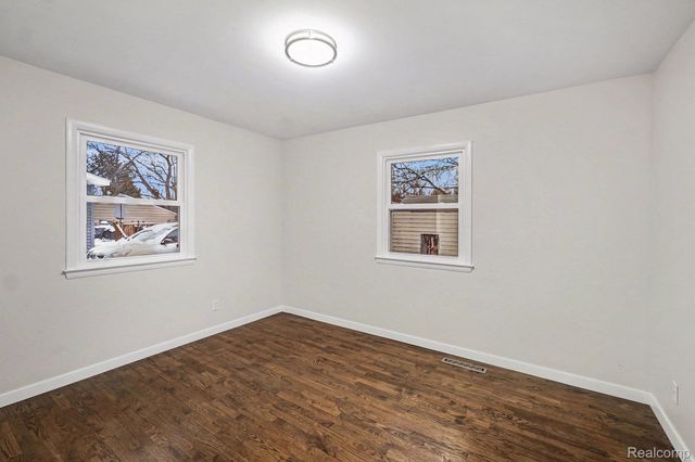 4223 KEENE Drive, Burton, MI 48439