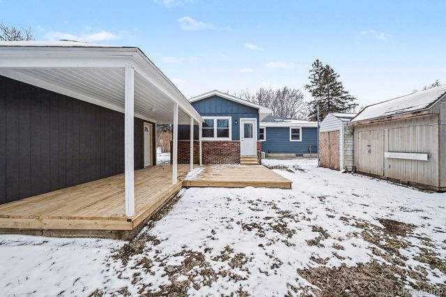 4223 KEENE Drive, Burton, MI 48439