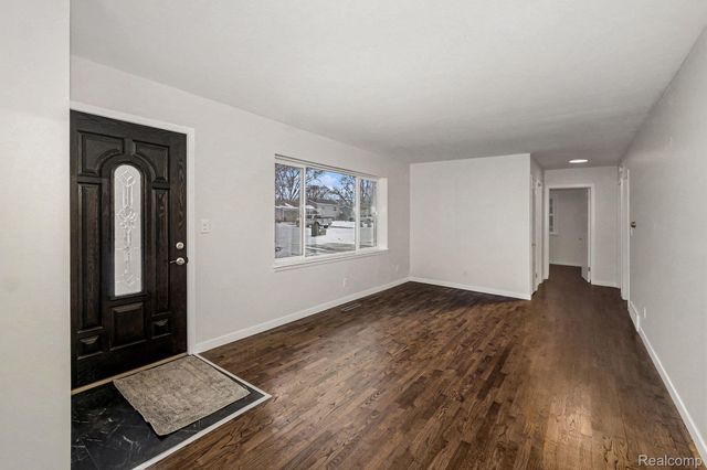 4223 KEENE Drive, Burton, MI 48439