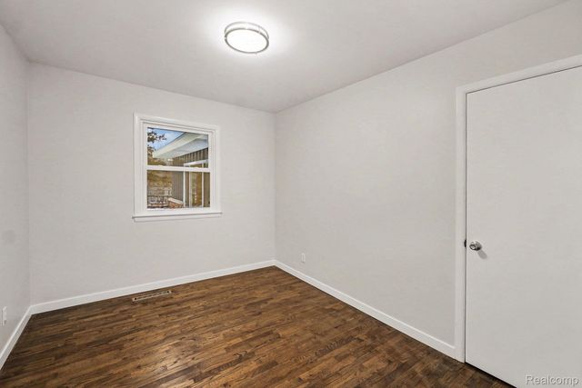 4223 KEENE Drive, Burton, MI 48439