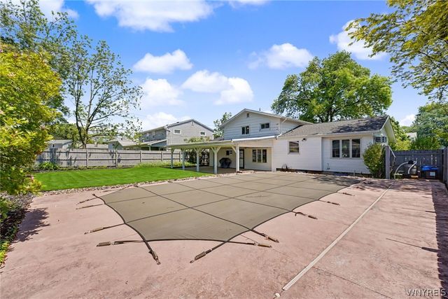 142 Dalewood Drive, Amherst, NY 14228