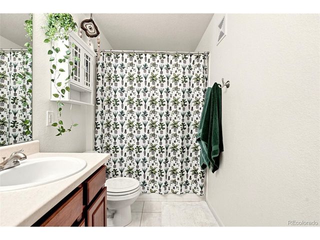 10331 W Girton Dr 2, Lakewood, CO 80227
