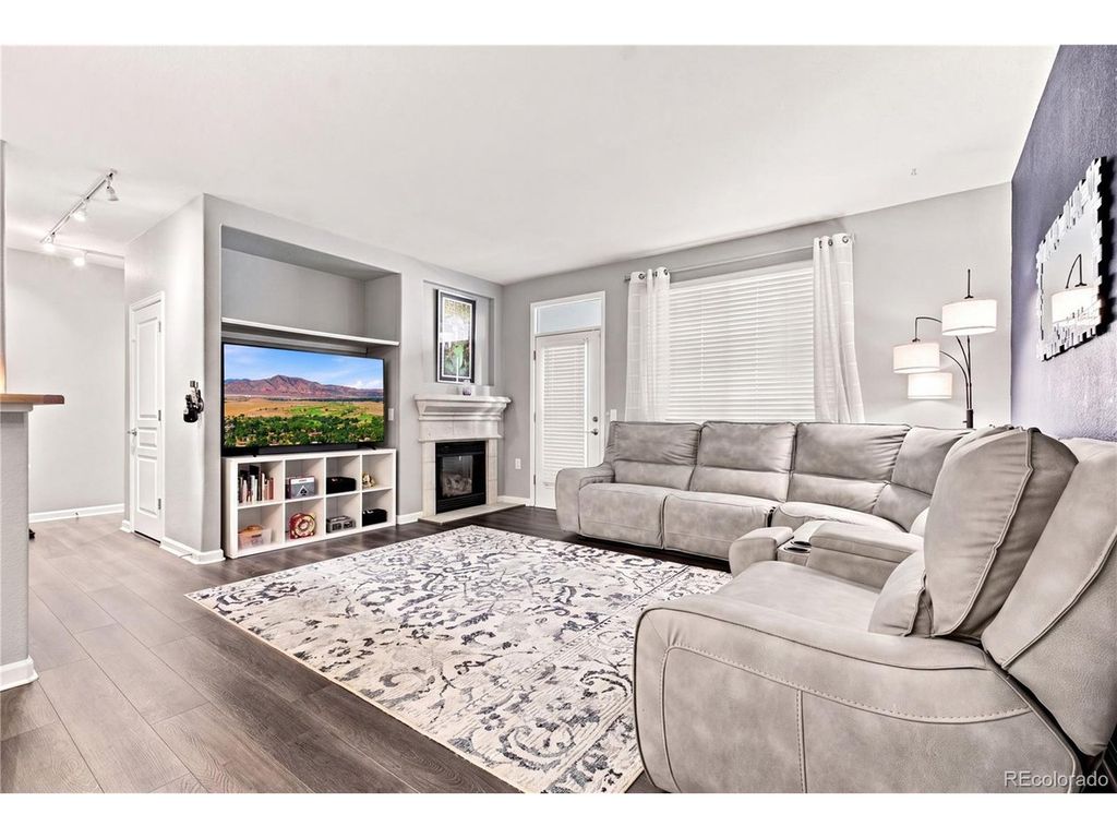10331 W Girton Dr 2, Lakewood, CO 80227