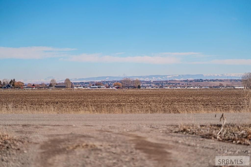 Image 32 of property listing at 475 S 4000 W, Rexburg, ID 83440