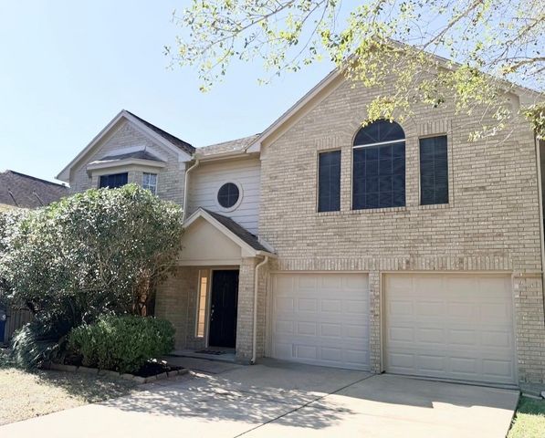 245 N Ranch House Road, Angleton, TX 77515