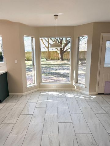 245 N Ranch House Road, Angleton, TX 77515