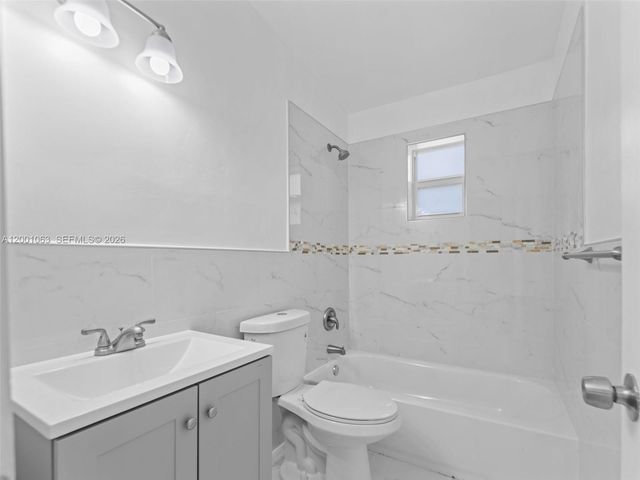 3231 NW 48th Ter, Miami, FL 33142