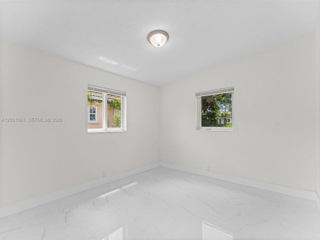 3231 NW 48th Ter, Miami, FL 33142