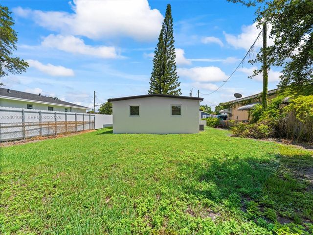 3231 NW 48th Ter, Miami, FL 33142