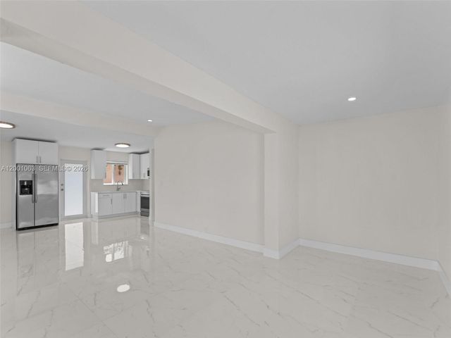 3231 NW 48th Ter, Miami, FL 33142