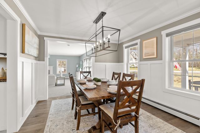 35 Winterberry Lane, Stratham, NH 03885