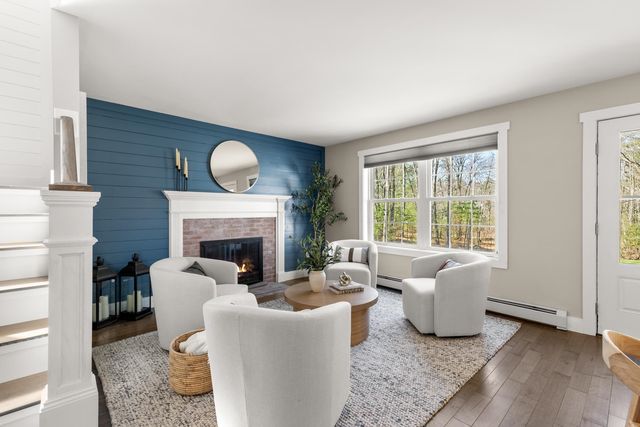 35 Winterberry Lane, Stratham, NH 03885