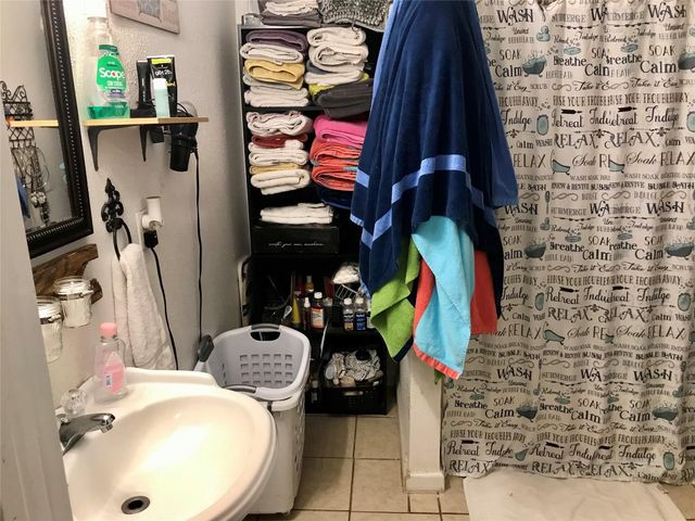 308 N San Marcos Street, Whitney, TX 76692