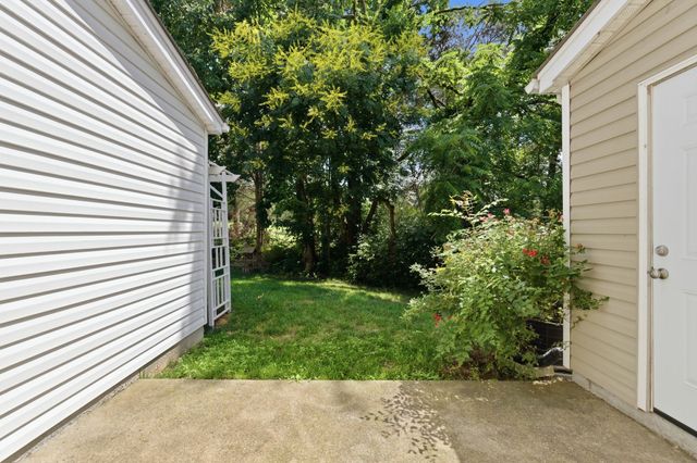 704 Flintlock Ct, Nashville, TN 37217