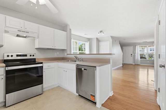 704 Flintlock Ct, Nashville, TN 37217
