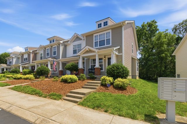 704 Flintlock Ct, Nashville, TN 37217