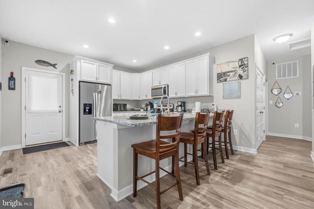 324 3RD ST, Colonial Beach, VA 22443