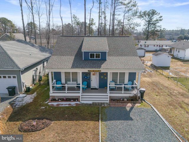 324 3RD ST, Colonial Beach, VA 22443