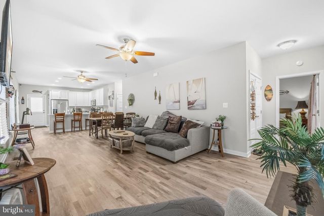 324 3RD ST, Colonial Beach, VA 22443