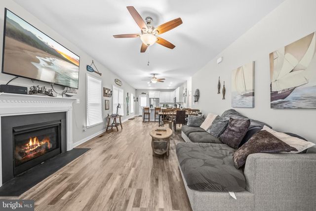 324 3RD ST, Colonial Beach, VA 22443