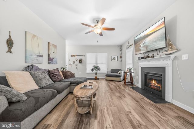 324 3RD ST, Colonial Beach, VA 22443