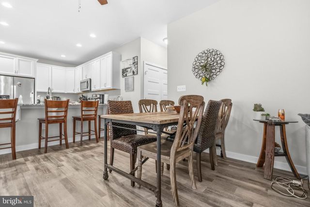 324 3RD ST, Colonial Beach, VA 22443