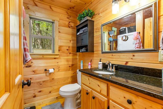 72 Bentley Cove, Murphy, NC 28906