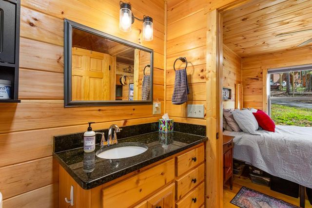 72 Bentley Cove, Murphy, NC 28906