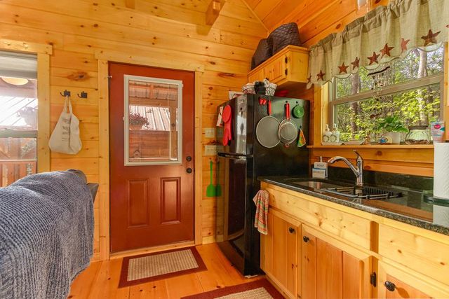 72 Bentley Cove, Murphy, NC 28906