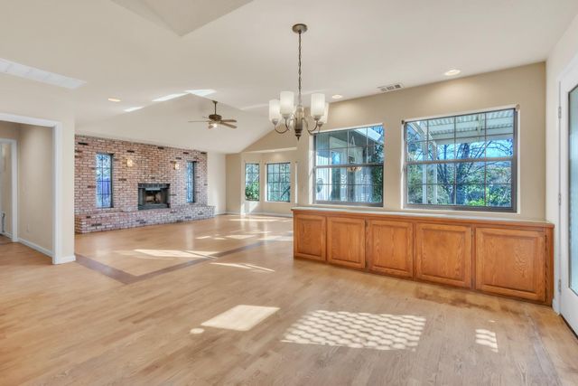 6330 Wise Rd, Auburn, CA 95603