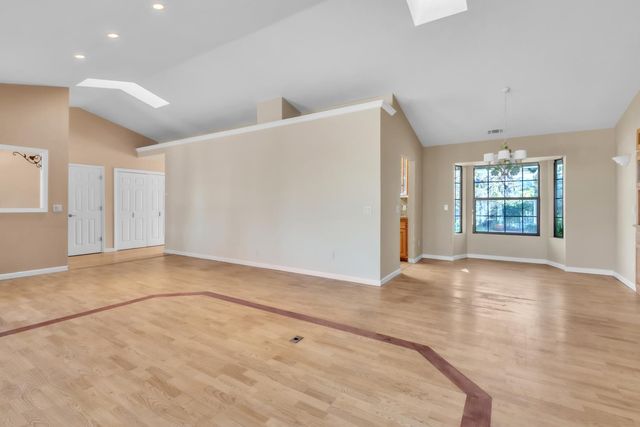 6330 Wise Rd, Auburn, CA 95603