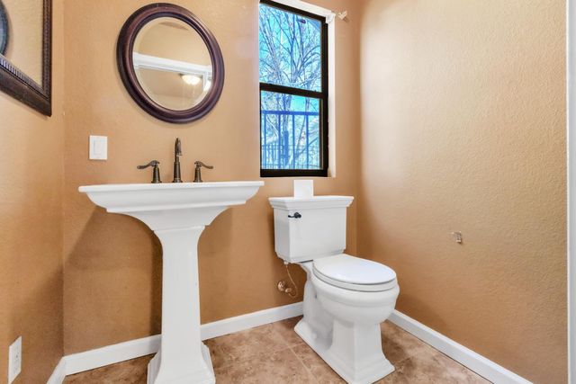 6330 Wise Rd, Auburn, CA 95603