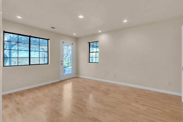 6330 Wise Rd, Auburn, CA 95603