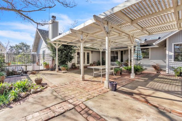 6330 Wise Rd, Auburn, CA 95603