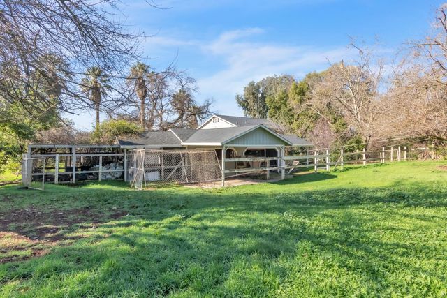 6330 Wise Rd, Auburn, CA 95603