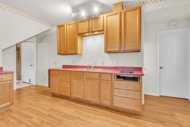 6330 Wise Rd, Auburn, CA 95603