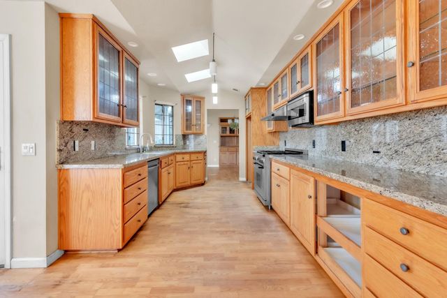 6330 Wise Rd, Auburn, CA 95603