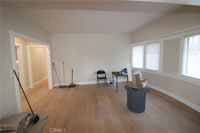 1224 3rd Avenue, Los Angeles, CA 90019