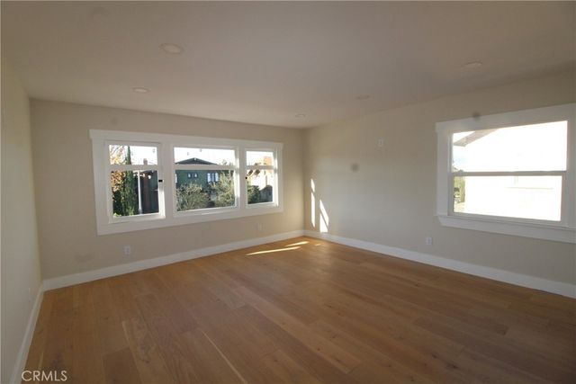 1224 3rd Avenue, Los Angeles, CA 90019