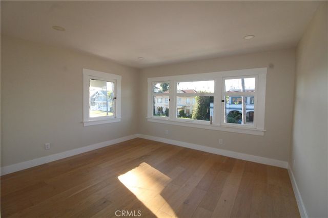 1224 3rd Avenue, Los Angeles, CA 90019