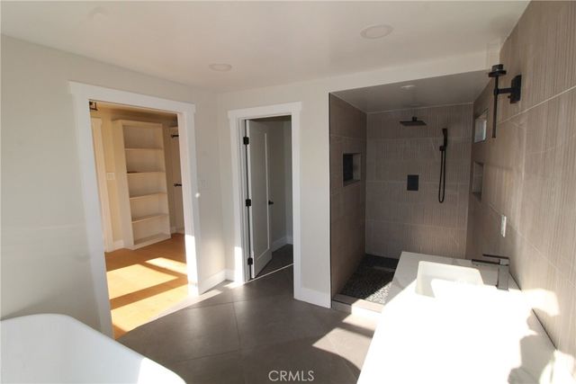 1224 3rd Avenue, Los Angeles, CA 90019