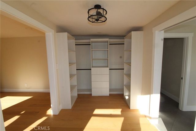 1224 3rd Avenue, Los Angeles, CA 90019