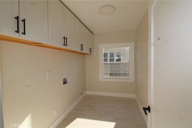 1224 3rd Avenue, Los Angeles, CA 90019