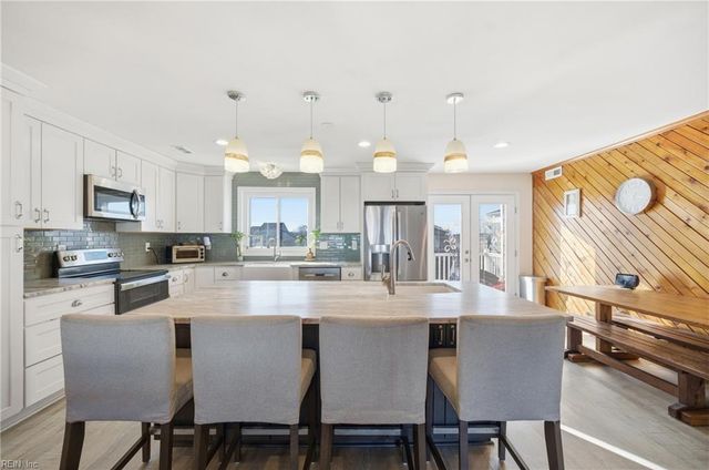 2921 Sandfiddler RD, Virginia Beach, VA 23456