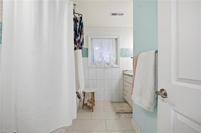 2921 Sandfiddler RD, Virginia Beach, VA 23456